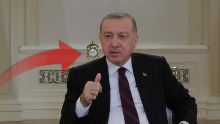 Cumhurbaşkanı Erdoğanın katıldığı televizyon programındaki saatte 09.05 detayı