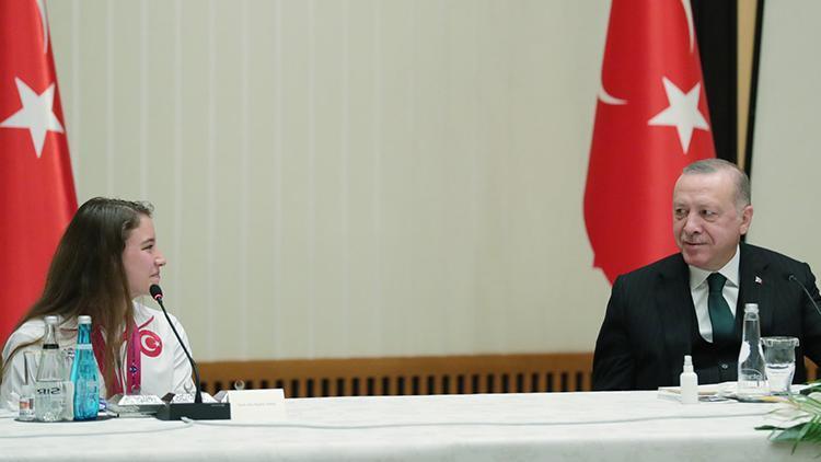 Cumhurbaşkanı Erdoğan milli cimnastikçileri kabul etti