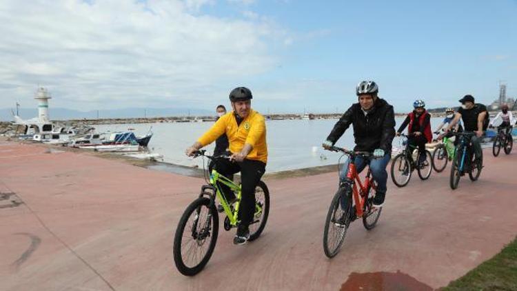 Darıcada Dünya Bisiklet Günü için pedal çevrildi