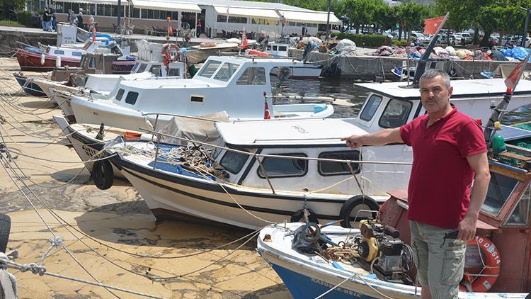 Balıkçılar ve esnaf deniz salyasından dertli