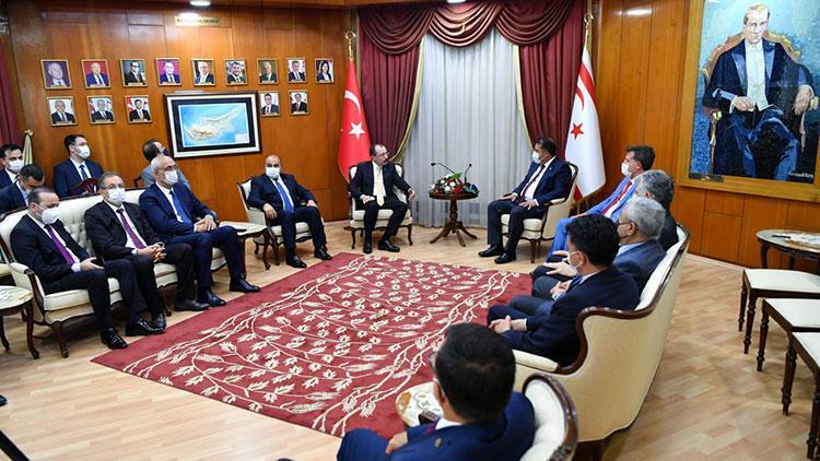 Bakan Muş, KKTC Meclis Başkanı Sennaroğlu ve Başbakan Saner tarafından kabul edildi