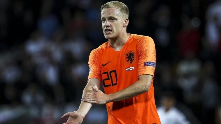 Son Dakika: Hollandada Donny van de Beek, Euro 2020 kadrosundan çıkartıldı