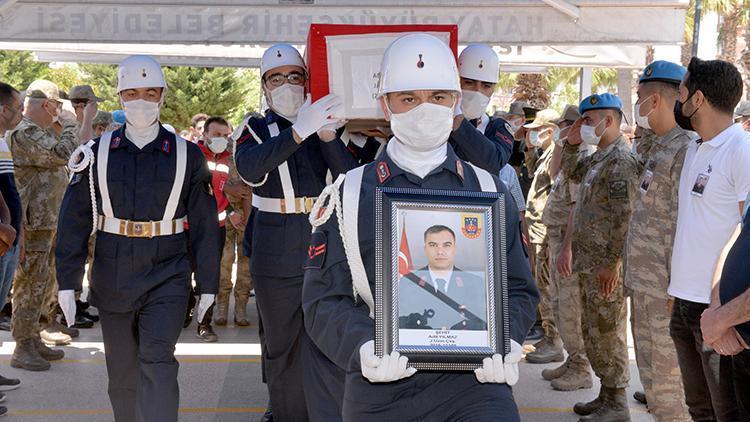 Şehit Uzman Çavuş Adil Yılmaz son yolculuğuna uğurlandı