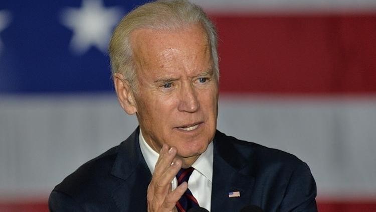 Biden, kritik ziyaret için yola çıktı, Twitterdan mesaj yolladı