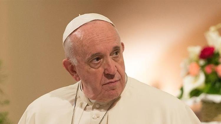 Papa: Kiliseler cinsel istismar olayları yüzünden krizde