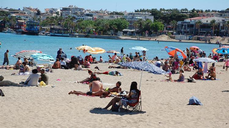 Antalya Valisinden sevindiren turist açıklaması