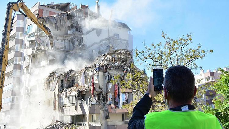 İzmir depreminde 11 kişiye mezar olmuştu Şok detaylar ortaya çıktı