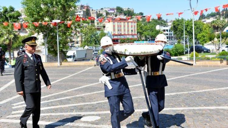 Kahramanmaraşta, Jandarma Teşkilatından 182nci yıl töreni