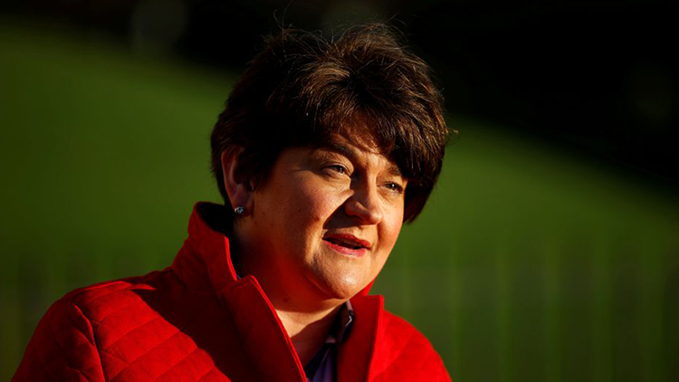 Kuzey İrlanda Başbakanı Foster istifa etti