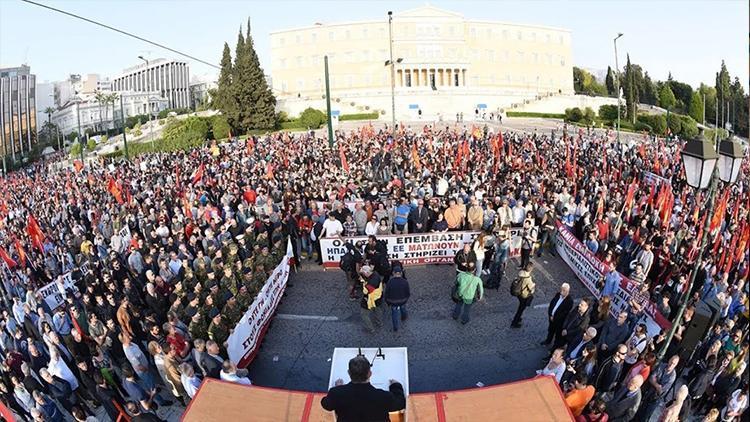 Yunanistan greve gitti, hayat felç oldu
