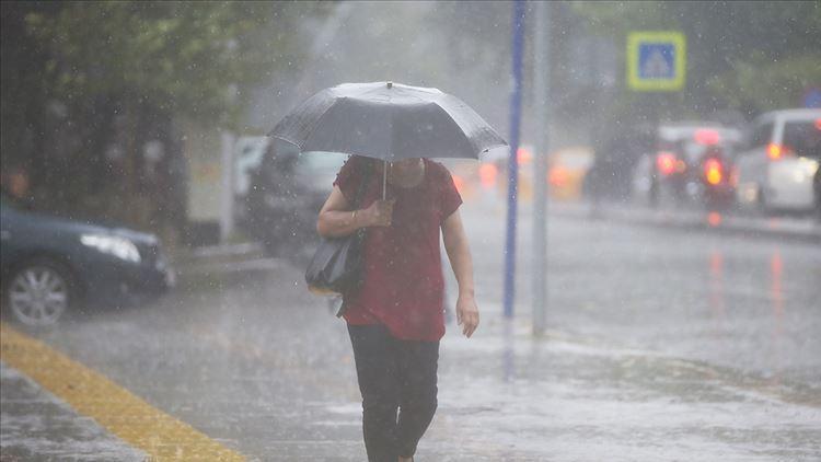 Meteorolojiden uyarı üstüne uyarı Şemsiyesiz çıkmayın