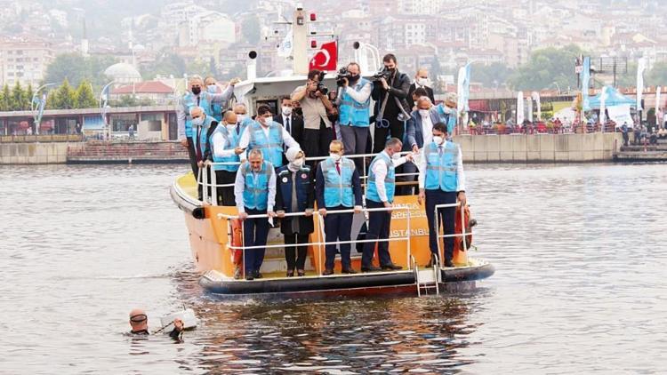 Marmaraya oksijen tedavisi Nefes boruları takıldı