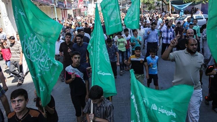 Almanyada Hamas bayrağı ve sembollerinin kullanımı yasaklandı