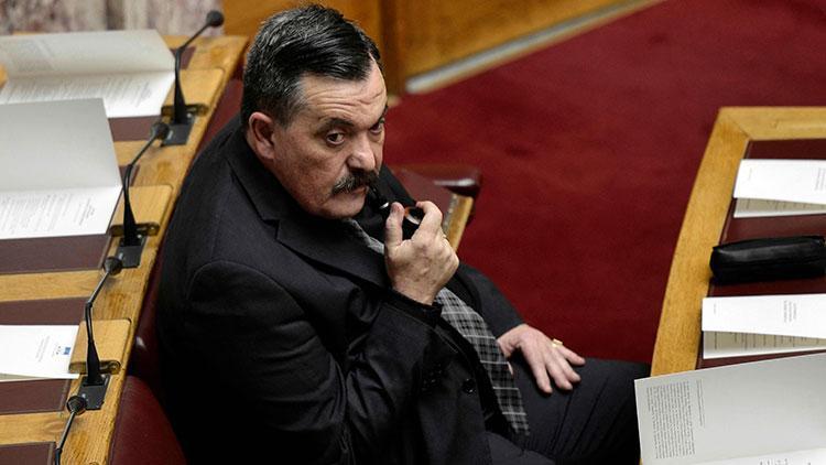 Yunanistanda suç örgütü Altın Şafak Partisinin kaçak yöneticilerinden Pappas yakalandı