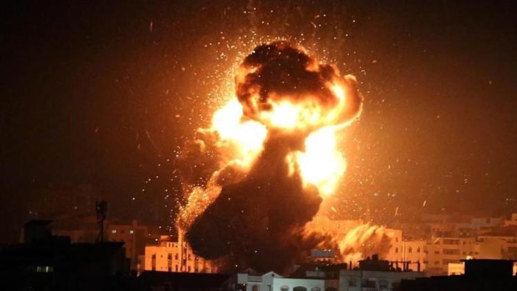 İsrail Gazzeye hava saldırısı düzenledi