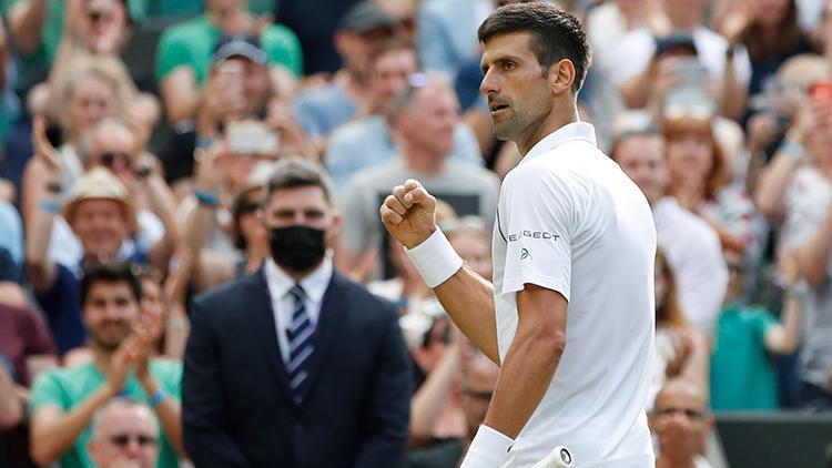 Novak Djokovic Wimbledonda zorlanmadan turladı