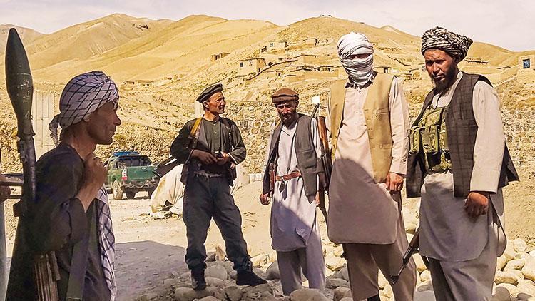 Taliban ilerliyor Kabil zorlanıyor