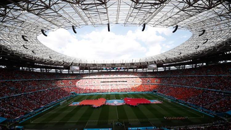 UEFAdan Macaristana 3 maç seyircisiz oynama cezası