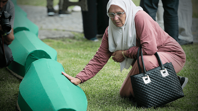 Srebrenitsa soykırımının 19 kurbanı daha bugün toprağa verilecek