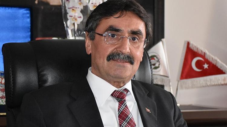 Aydında Karacasu Belediye Başkanı Zeki İnal görevinden istifa etti