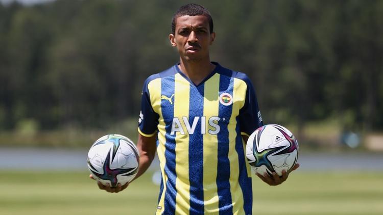 Fenerbahçeli Luiz Gustavo: Bu sene şampiyon olmak zorundayız