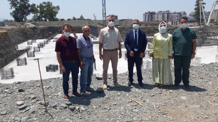 Dr. Öznavruz, Düziçi Devlet Hastanesi inşaatını inceledi