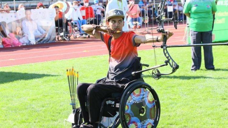 Milli okçu Yiğit Caner Aydın, Çekyada şampiyon oldu