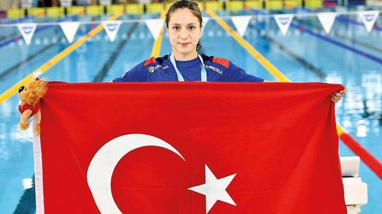 Merve Tuncel finalde yüzmek istiyor