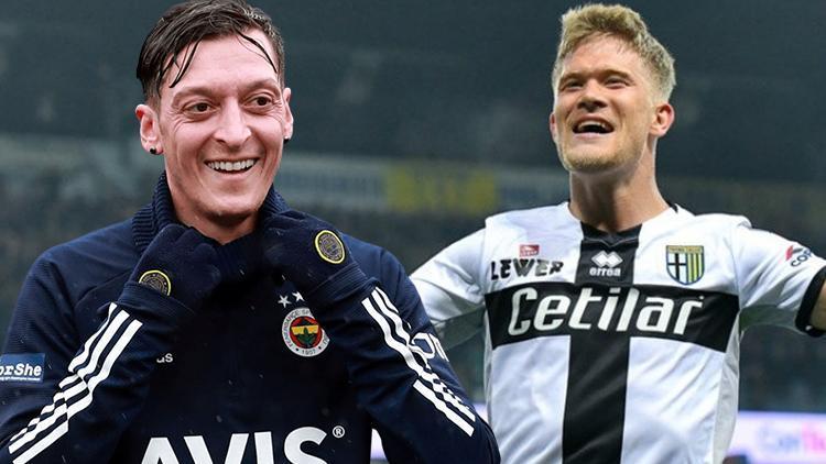 Son Dakika: Fenerbahçe aradığı forveti buldu Transferde Pereira ve Mesut Özil detayı...