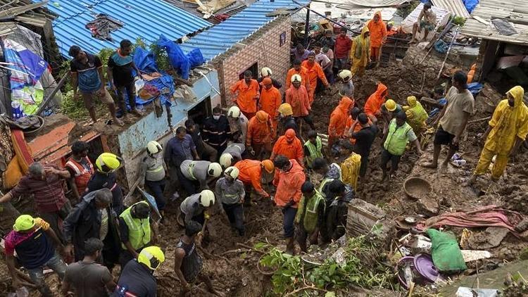 Hindistanda heyelan felaketi: 20 kişi hayatını kaybetti
