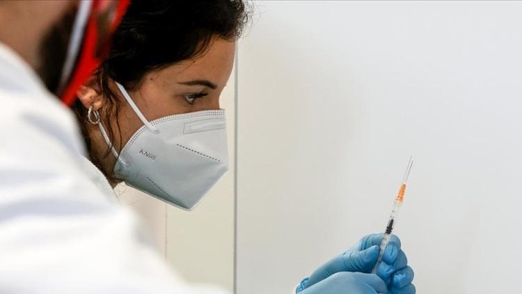 Dünyada 3 milyar 630 milyon dozdan fazla Kovid-19 aşısı yapıldı