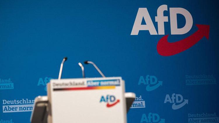 Sağ popülist AfD’de, aşırı sağ sıkıntısı