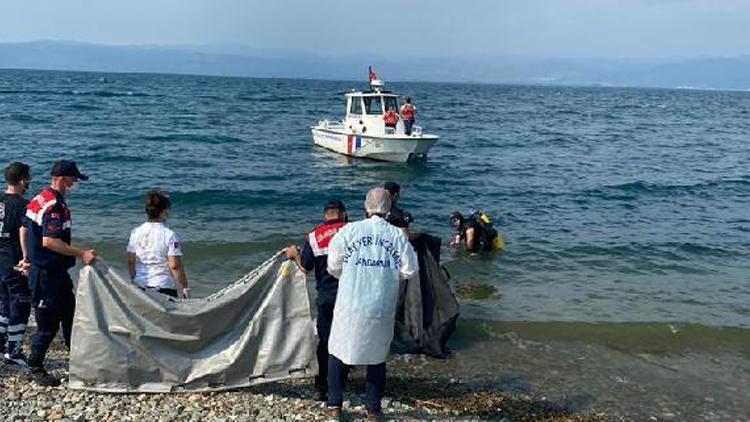 Serinlemek için girdiği gölde boğuldu