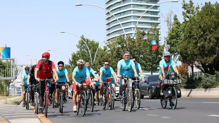 Anıtkabir’e pedal çevirdiler