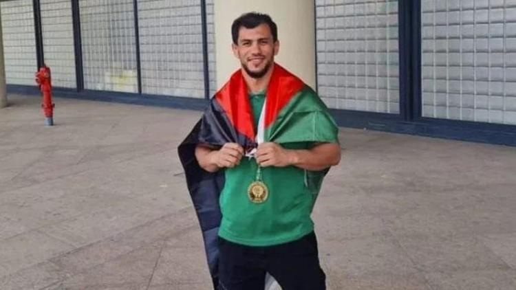 Tokyo 2020 Haberleri: Cezayirli judocu Fethi Nourine, İsrailli rakibiyle eşleşmemek için olimpiyattan çekildi
