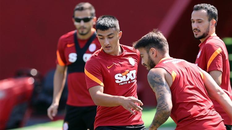 Galatasaray idmanında yeni sağ bek Mahmut Keskin sürprizi - Transfer Haberleri