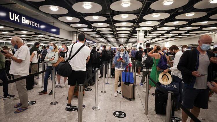 Salgının Heathrow Havalimanına maliyeti 2,9 milyar sterline ulaştı