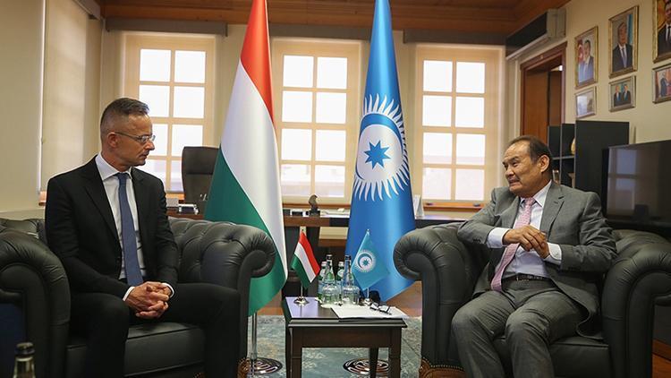 Macaristan Dışişleri Bakanı Szijjartondan Türk Konseyine ziyaret