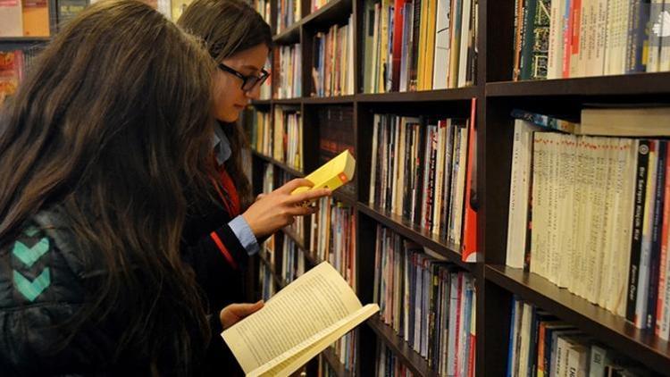 Türkiyede geçen yıl 68 bin 120 kitap yayımlandı