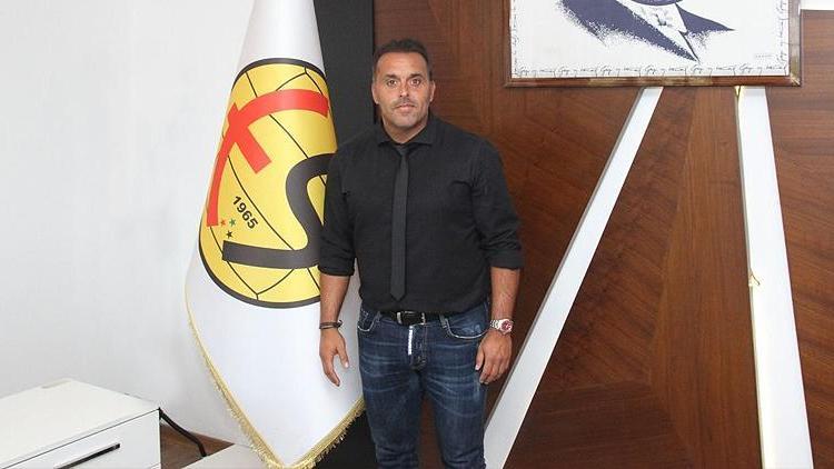 Son Dakika: Cem Karaca Eskişehirsporun yeni teknik direktörü oldu
