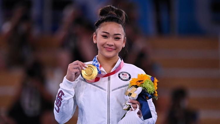 Tokyo 2020de Simone Bilesın çekildiği finalde altın madalya yine ABDye gitti Sunisa Lee...