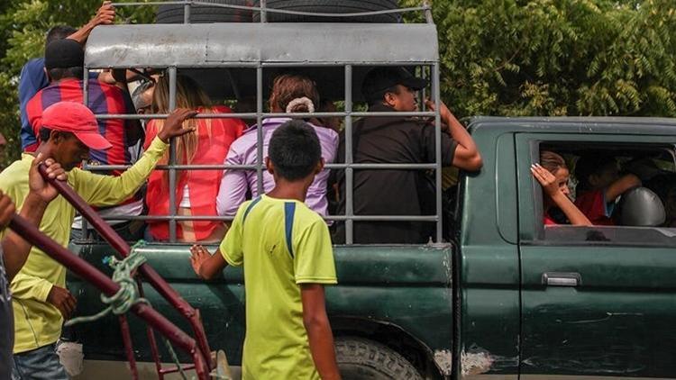 9 bin göçmen ABDye gidebilmek için sınırların açılması için bekliyor