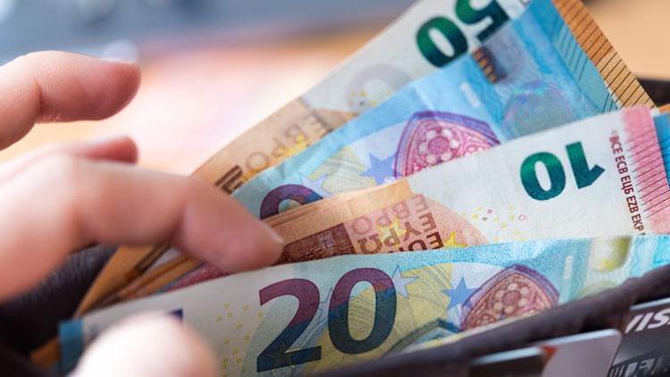 1 Ağustos’tan itibaren yeni düzenlemeler: 100 euro ek çocuk parası