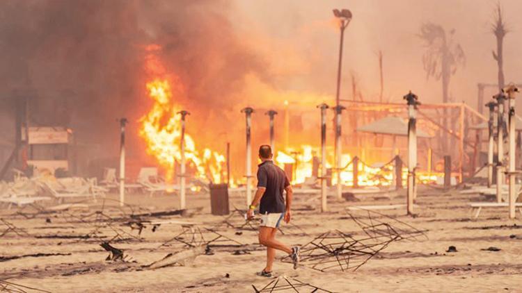 Akdeniz alevlere teslim Yunanistan ve İtalya’da yangınlar sürüyor