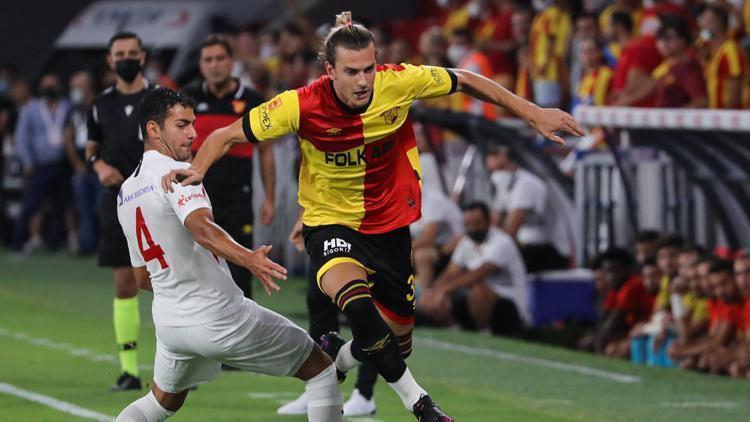 Göztepe, hazırlık maçında Altınorduyu 2-0 mağlup etti