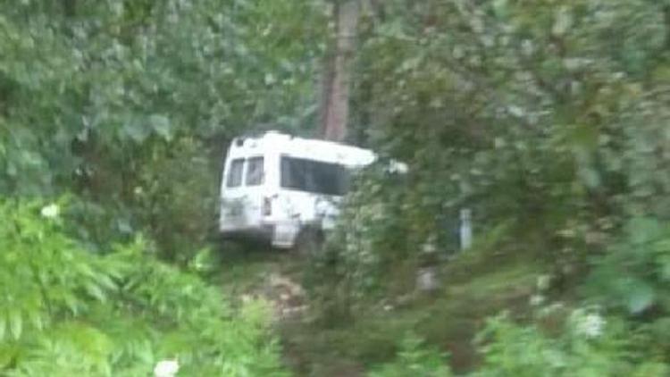 Orduda feci kaza Minibüs şarampole yuvarlandı: Güleser Kaya hayatını kaybetti