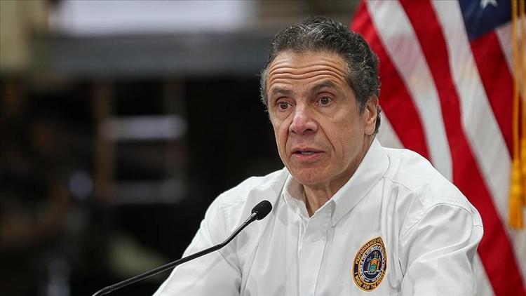 Cinsel tacizle suçlanan New York Valisi Cuomoyu şoke eden istifa