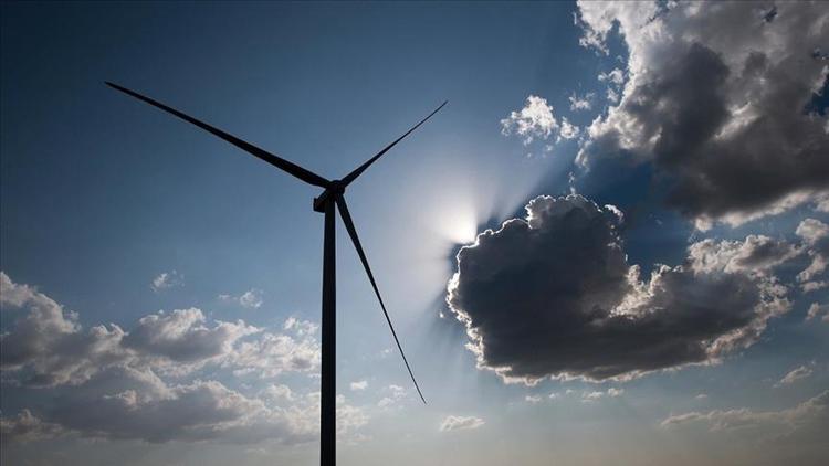 Türkiyenin rüzgar enerjisi kurulu gücü 10 bin megavatı aştı
