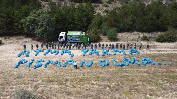 Bir günde bin 900 kilo cam şişe toplandı