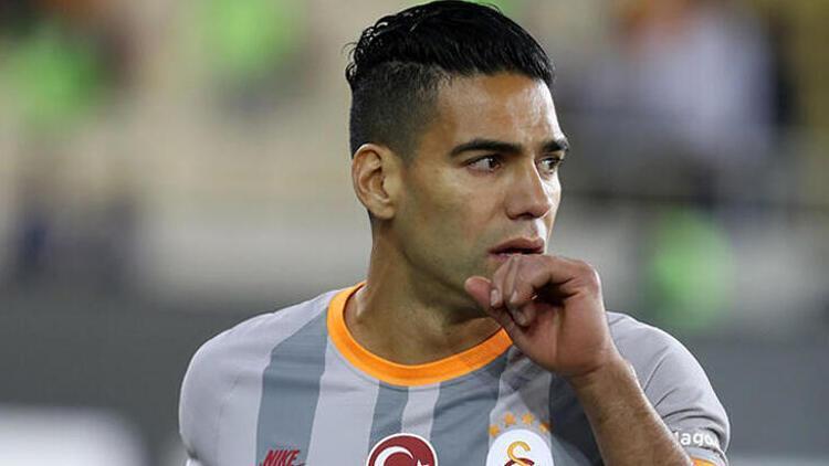 Son Dakika: Galatasaraylı golcü Radamel Falcao için transfer açıklaması